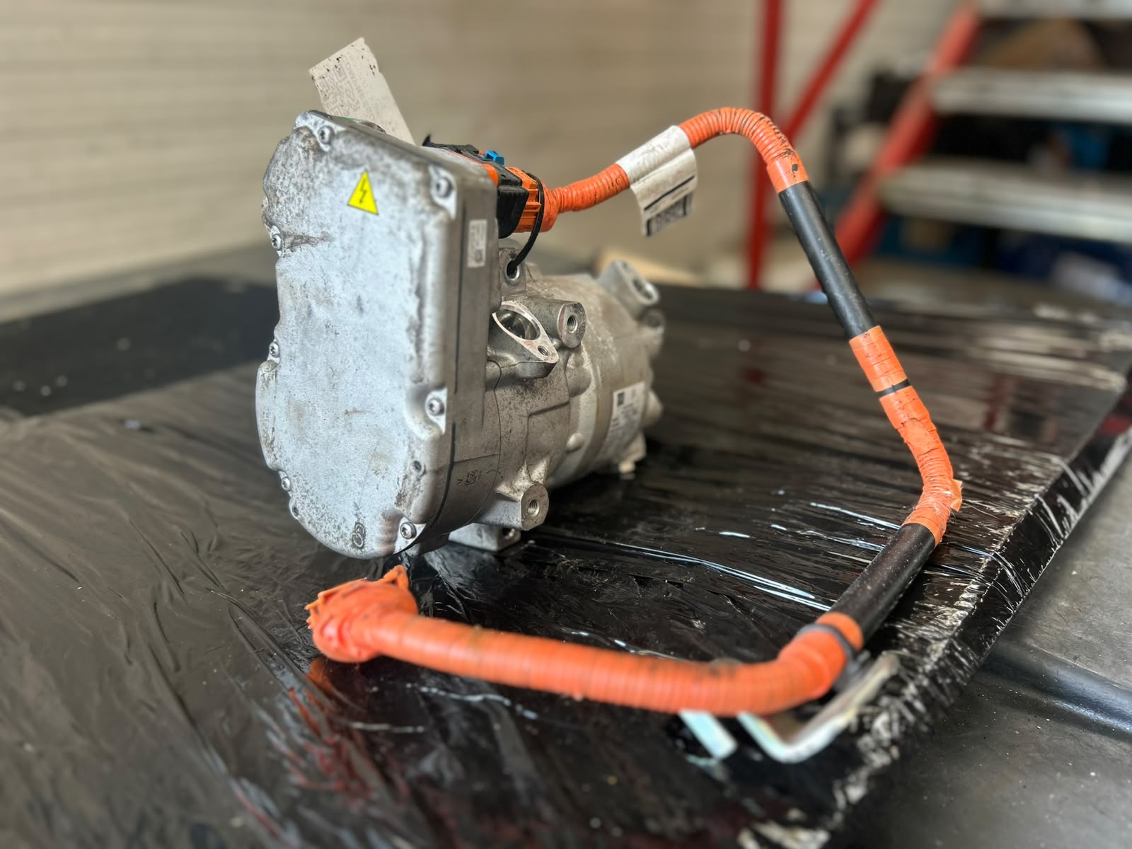 COMPRESOR CLIMA NISSAN QASHQAI (J12) 1.5HYBRID - AN 2023 - COD OEM : 926006UM0B - imagine 4