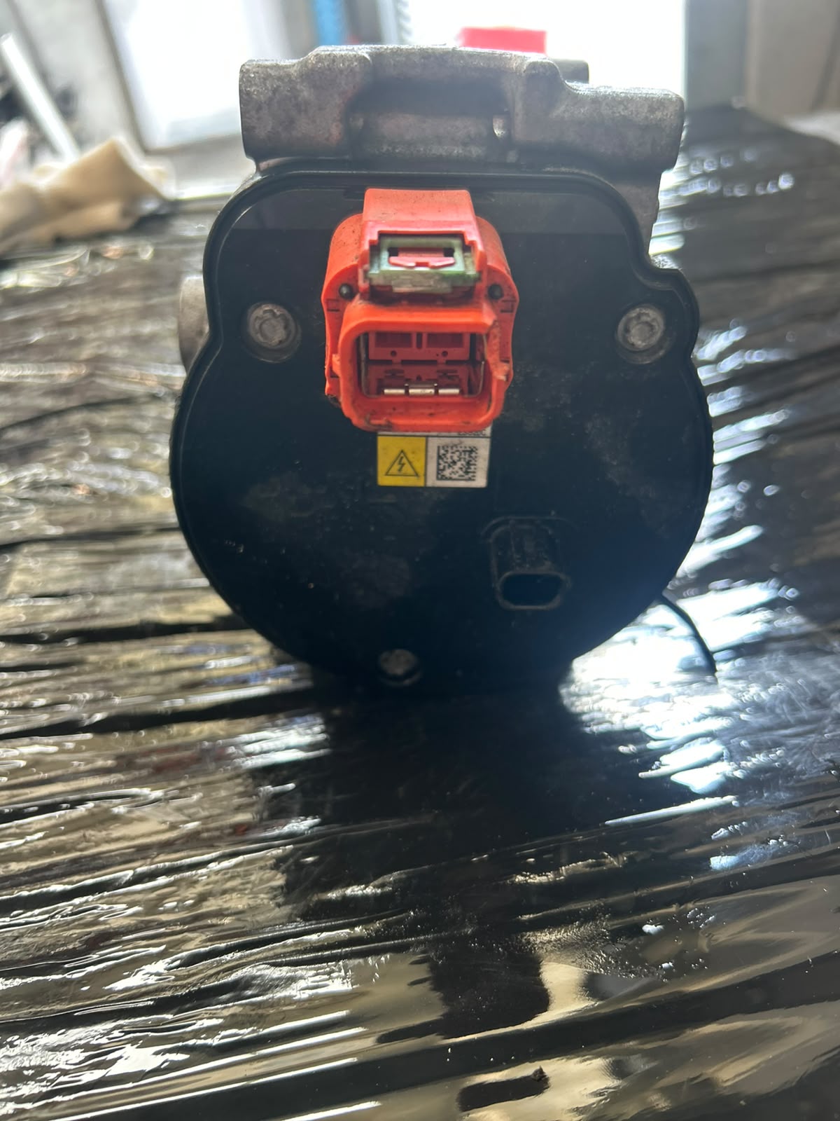 COMPRESOR CLIMA TOYOTA COROLLA 2.0HYBRID - AN 2023 - COD OEM : 0424001192 - imagine 4