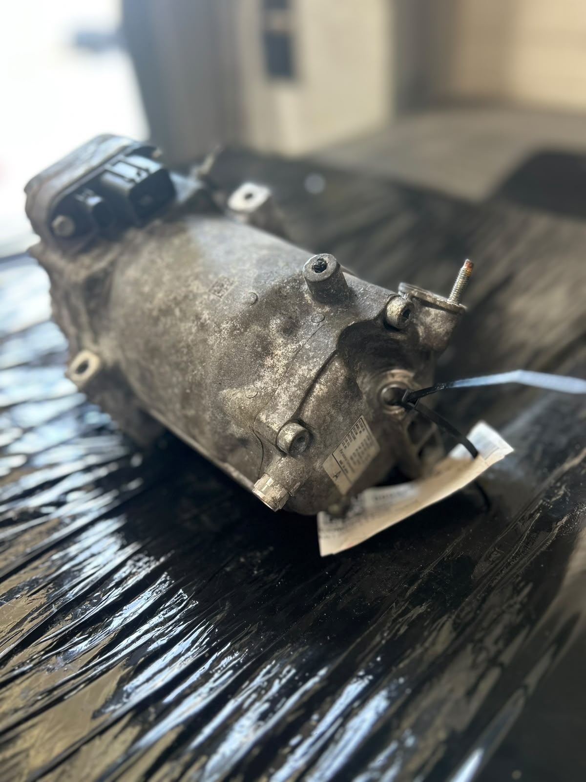 COMPRESOR CLIMA INFINITI Q50 - 3.5HYBRID - AN 2014 - COD OEM : 926004GA0A - imagine 3