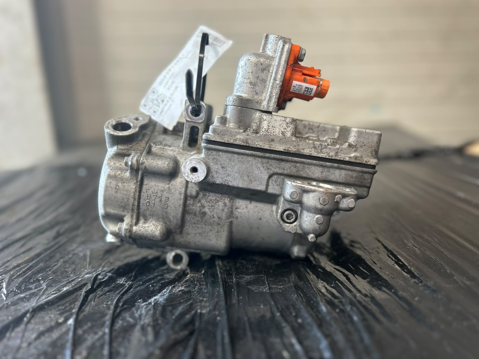 COMPRESOR CLIMA RENAULT ZOE (ELECTRIC) - AN 2020 - COD OEM : 926005749R