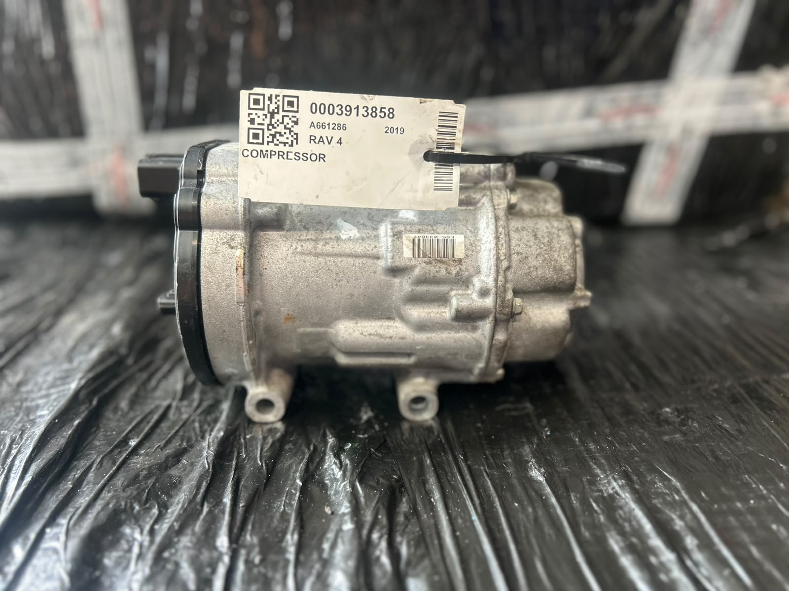 Compresor Clima Toyota RAV4 - An 2019 - Cod OEM : 042400-0171 - imagine 3
