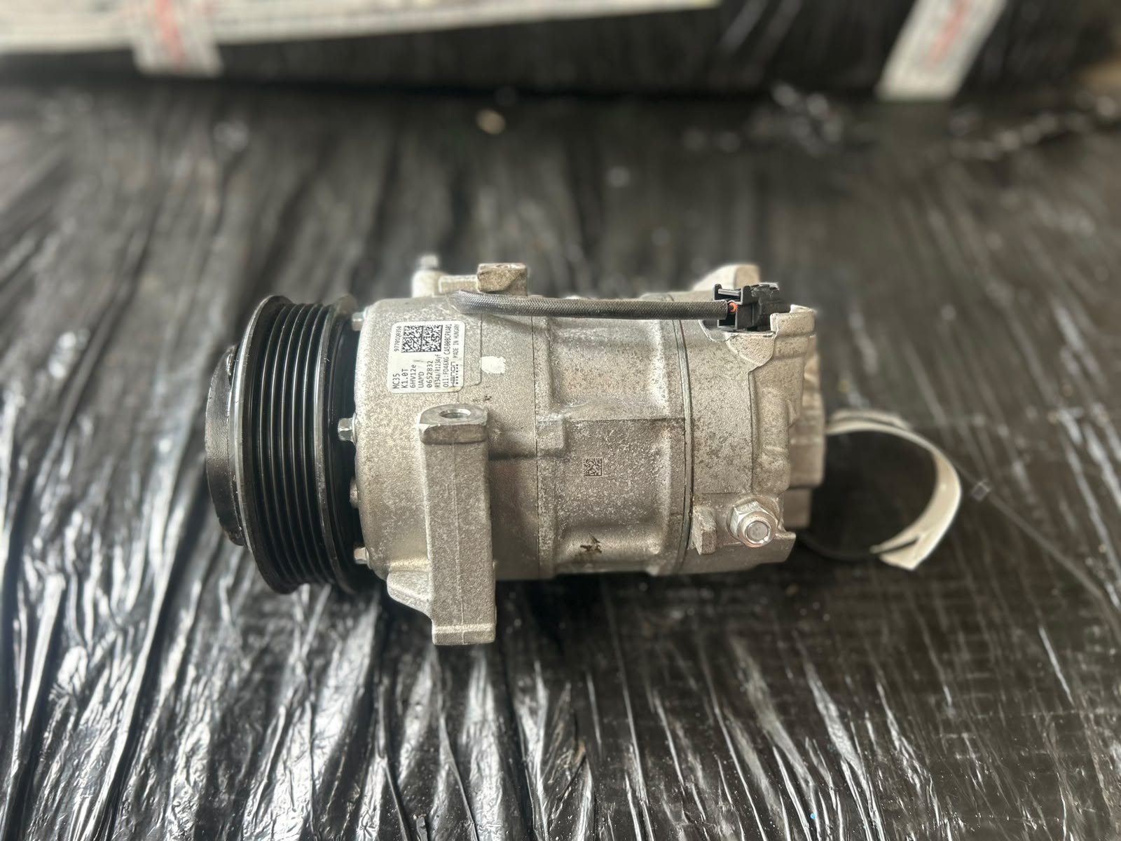 Compresor Clima Hyundai i20/Bayon - An 2025 - Cod OEM : 97701Q0350