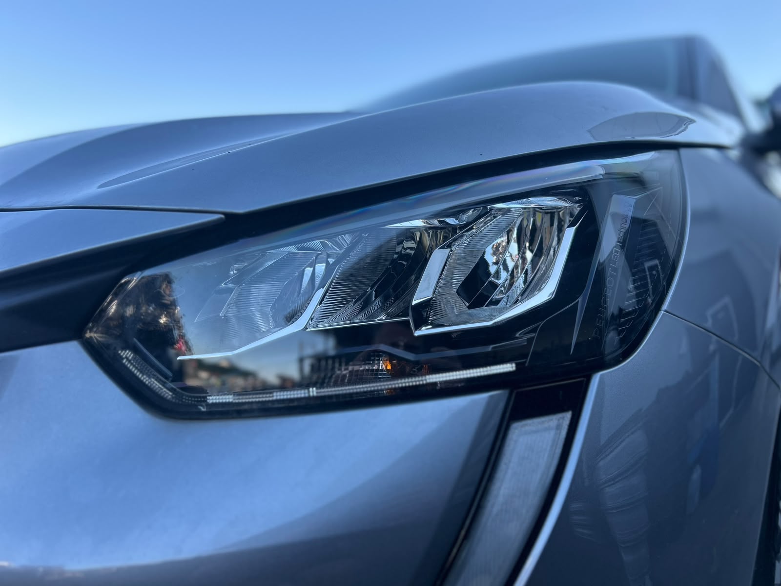 Far LED Stanga/Dreapta - Peugeot 208 - An 2022