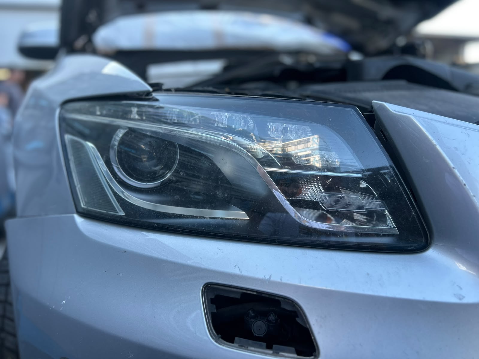 Far Dreapta XENON Audi Q5 - An 2010