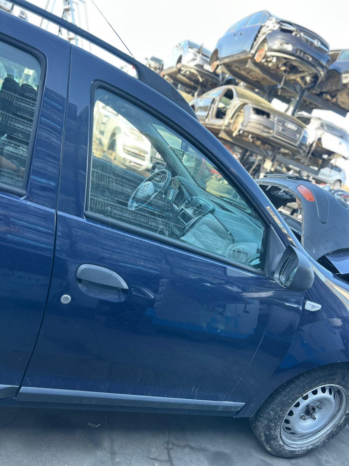 Usa Fata/Spate - Stanga/Dreapta Dacia Logan MCV - An 2014 - imagine 3