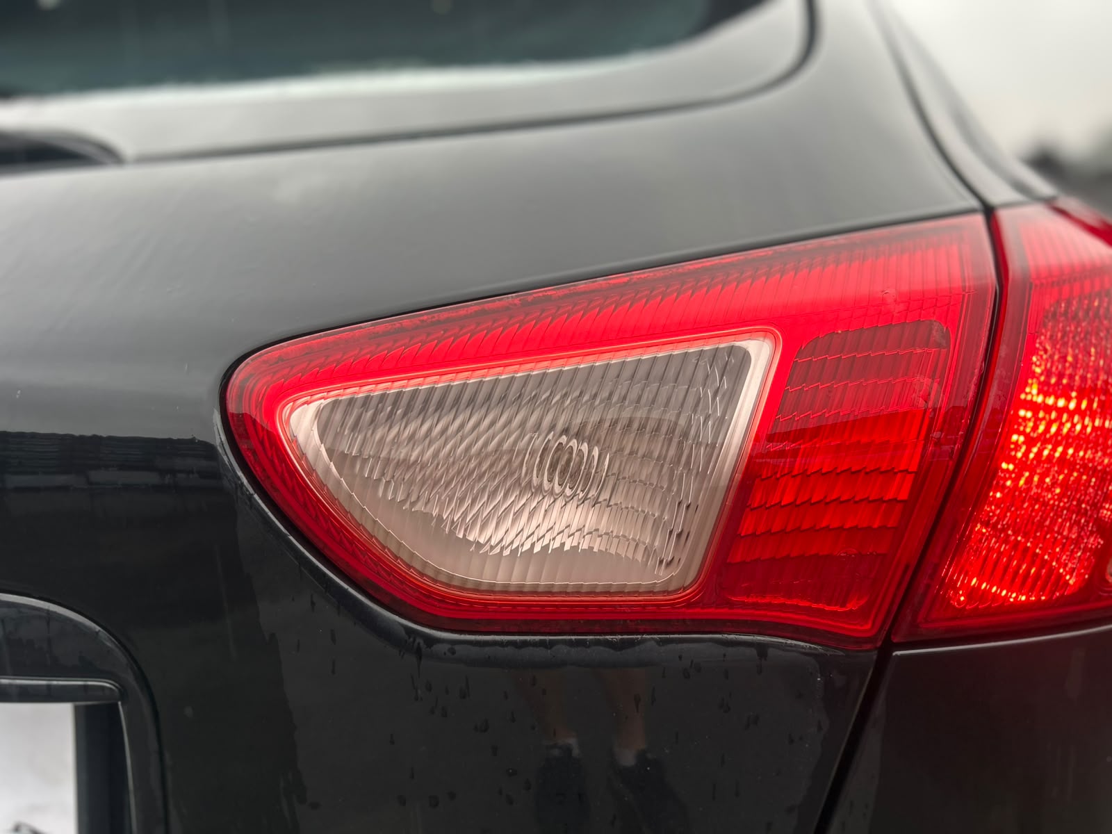 Stop Stanga/Dreapta pe Haion Mitshubishi Lancer Sportback - An 2011