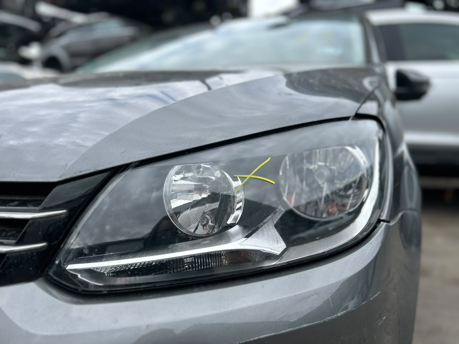 Far Stanga VW Touran - An 2012