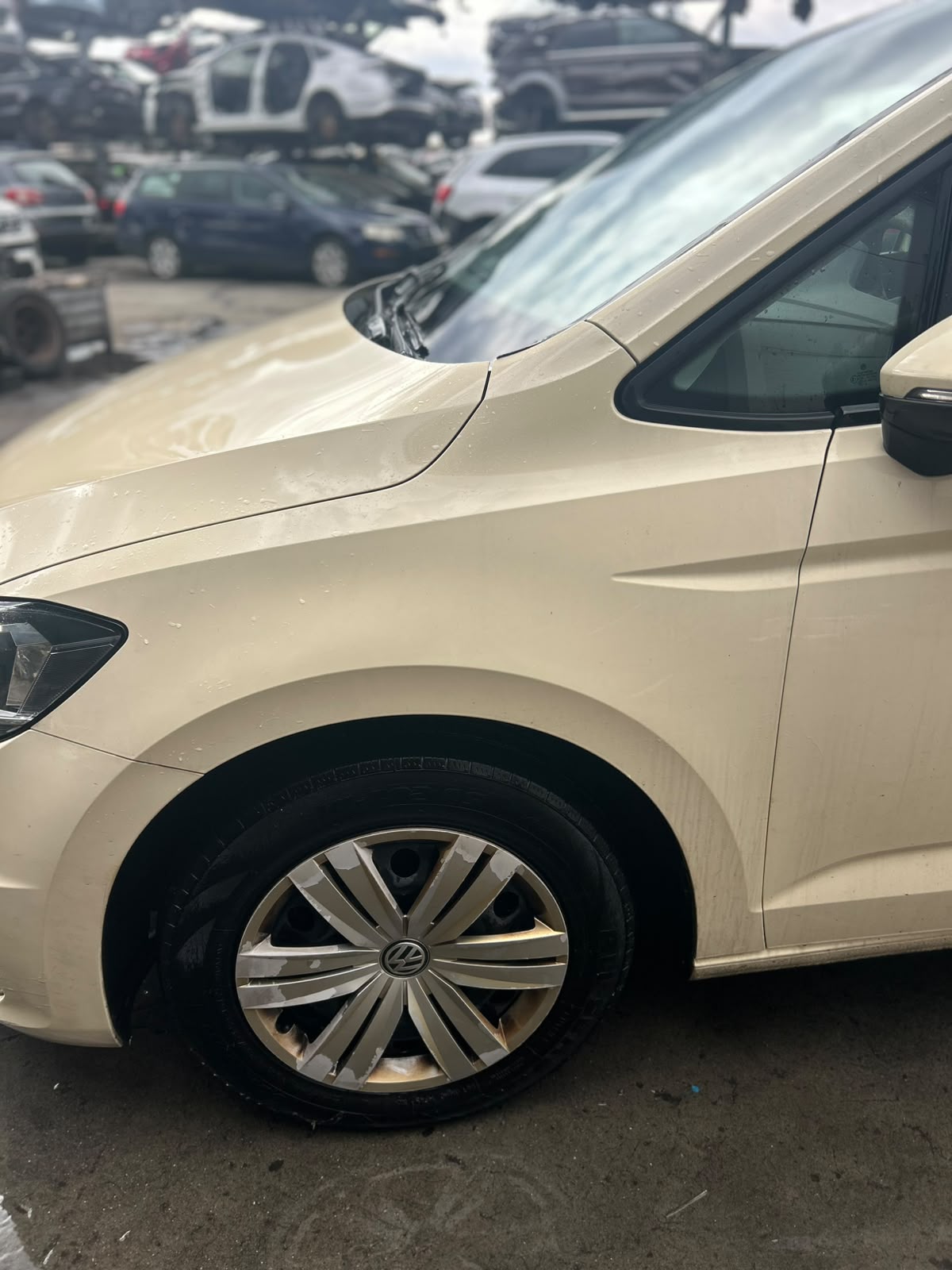 Aripa Stanga/Dreapta Volkswagen Touran (5T) - An 2016 - imagine 2