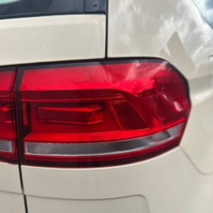 Stop Stanga/Dreapta pe caroserie Volkswagen Touran (5T) - An 2016