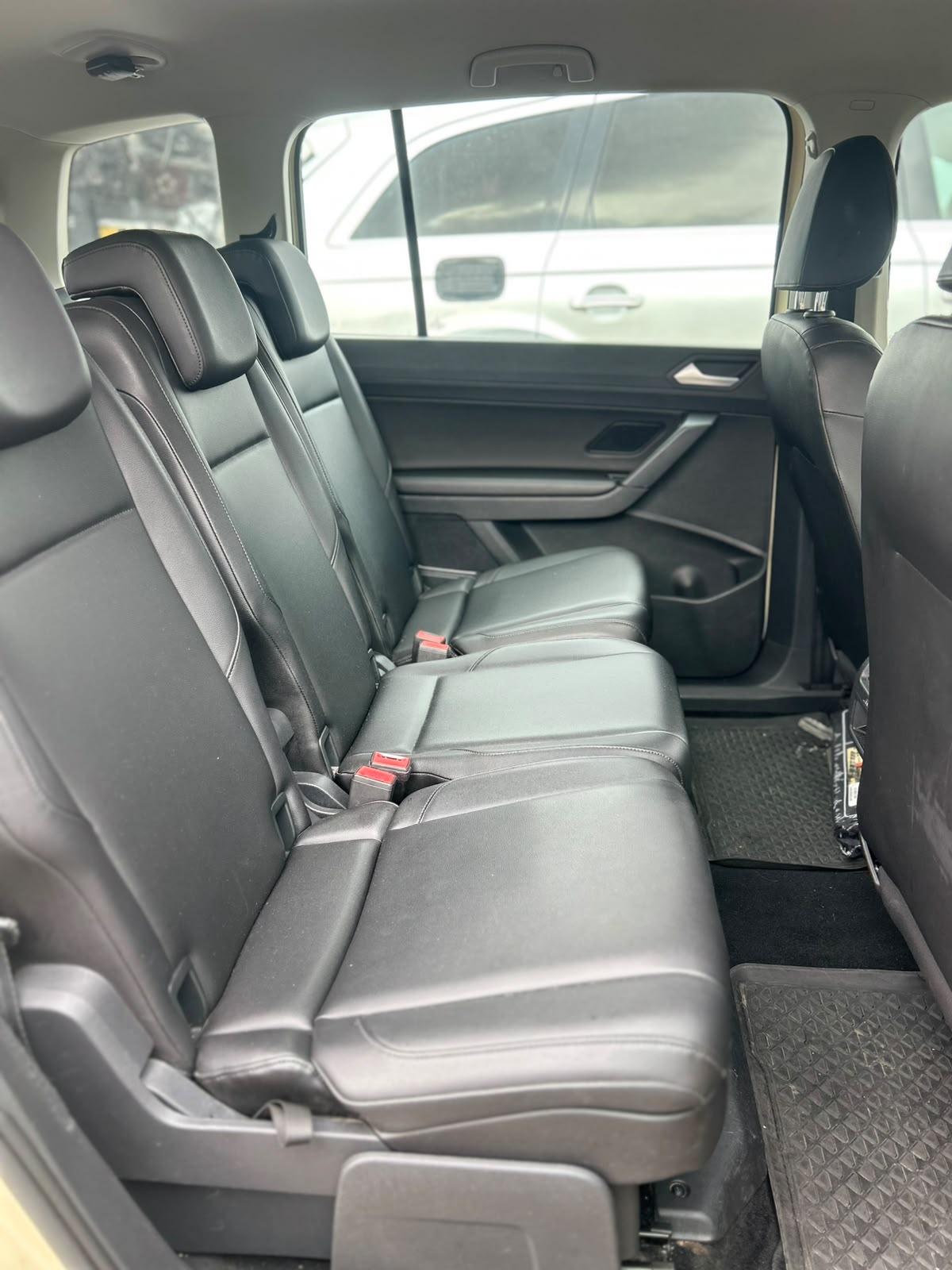 Interior complet piele - 7locuri - Volkswagen Touran (5T) - An 2016 - imagine 6