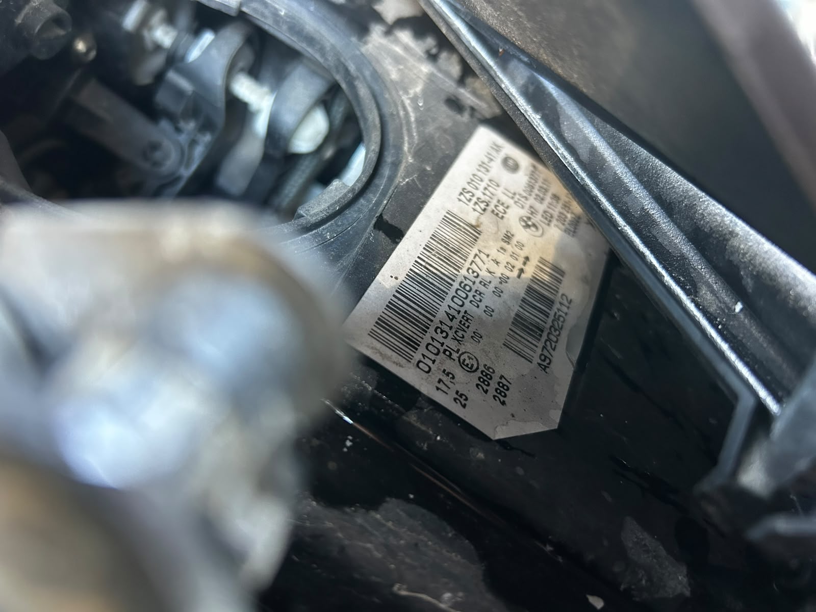 Far Bi-Xenon Adaptiv Stanga/Dreapta BMW Seria 5 (F11) - AN 2011 - imagine 4
