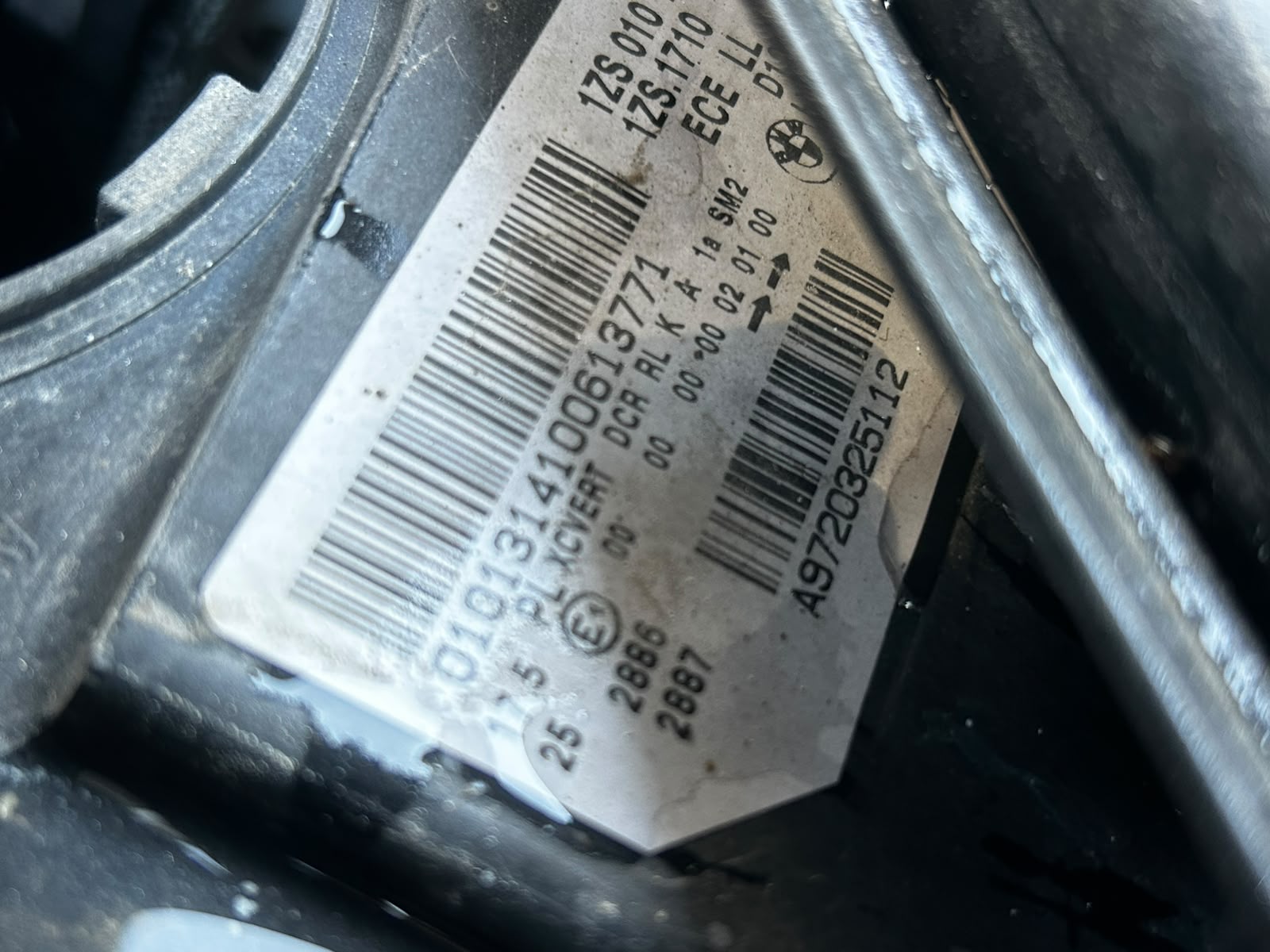 Far Bi-Xenon Adaptiv Stanga/Dreapta BMW Seria 5 (F11) - AN 2011 - imagine 5