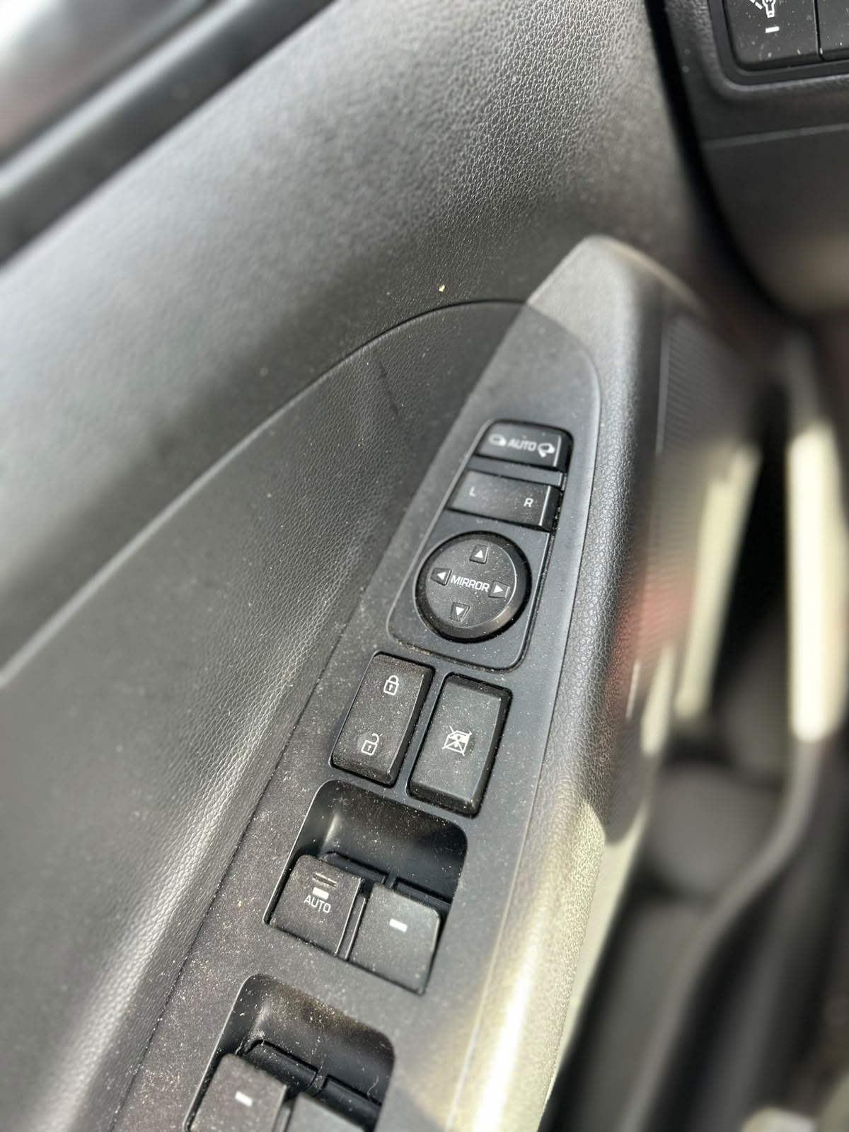 Oglinda Stanga electrica cu rabatare - Hyundai Tucson - An 2016 - imagine 3