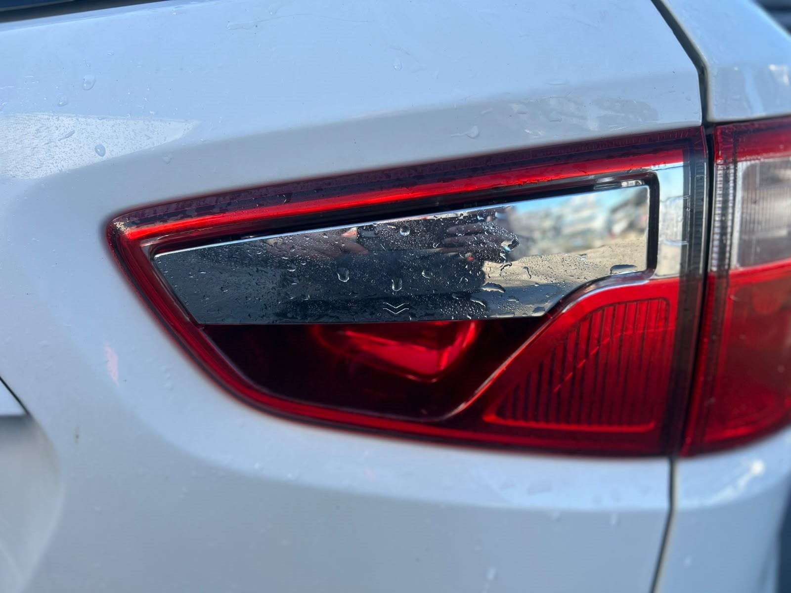 Stop Stanga/Dreapta pe haion - Ford EcoSport - An 2018 - imagine 2