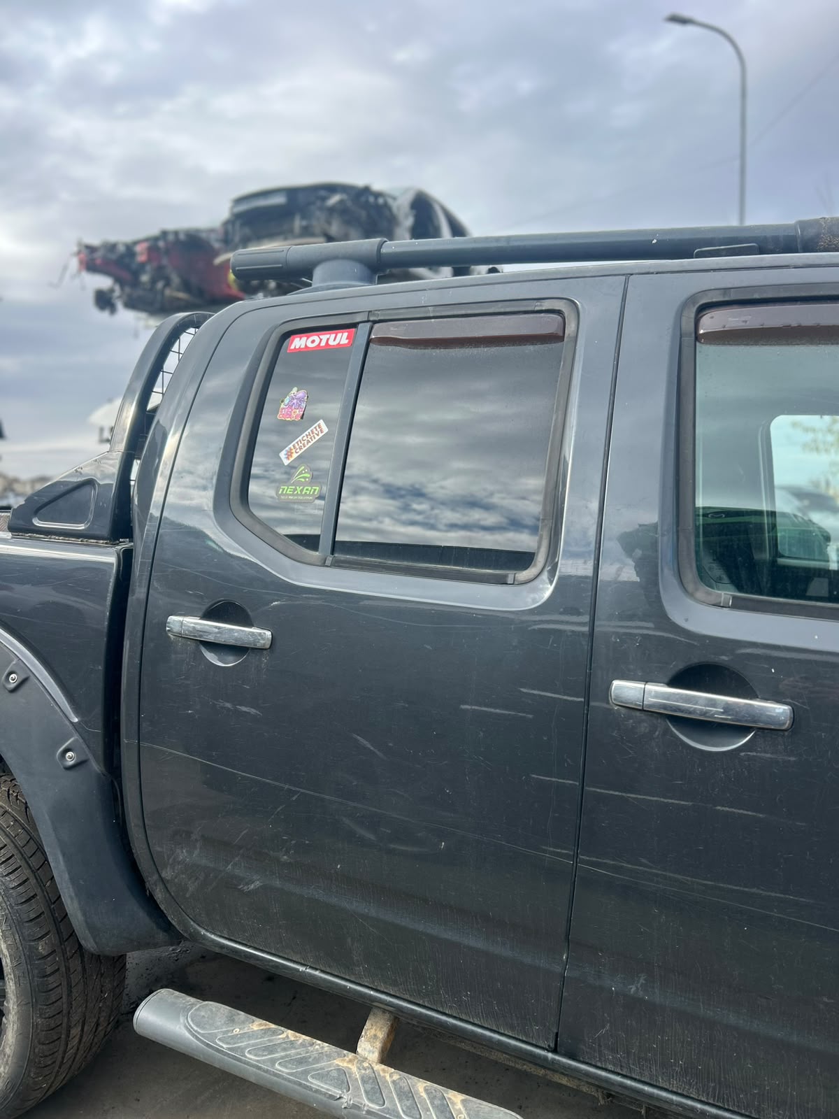 Usa Stanga/Dreapta - Fata/Spate Nissan Navara - An 2007 - imagine 2
